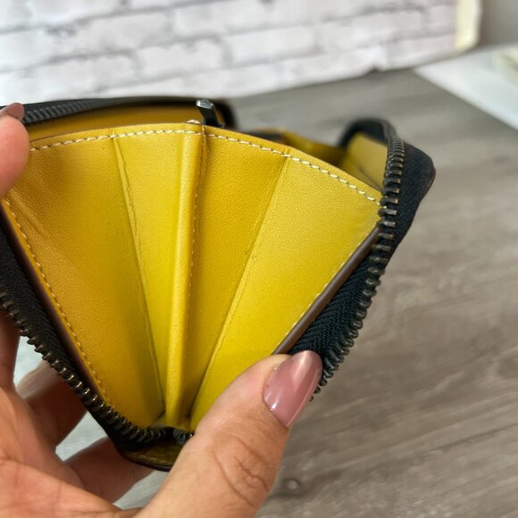 COACH x PEANUTS Special Collection Long Zip Leather Wallet Snoopy Yellow - Picture 7 of 8